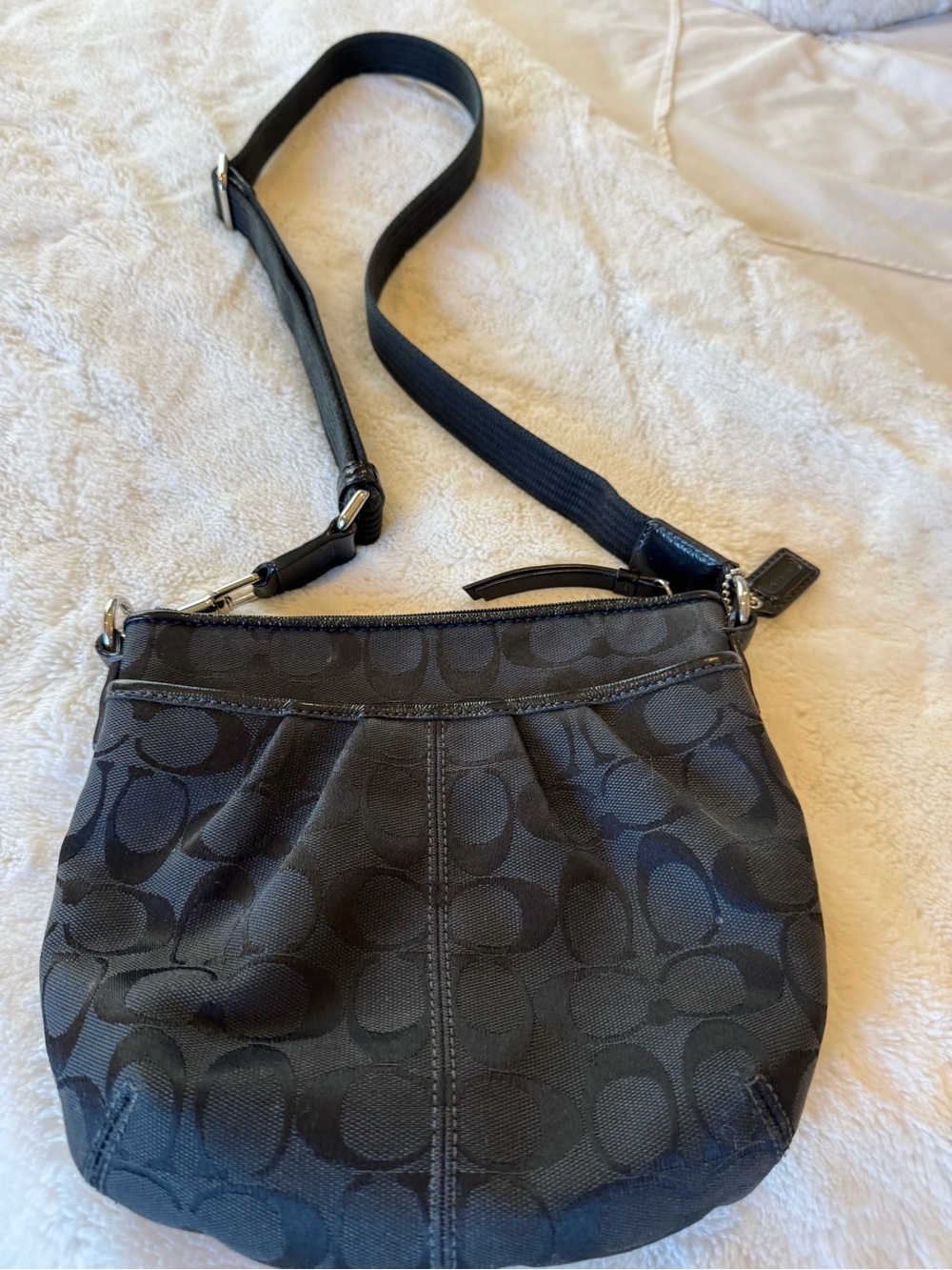 Coach Black Signature Canvas Crossbody
A5